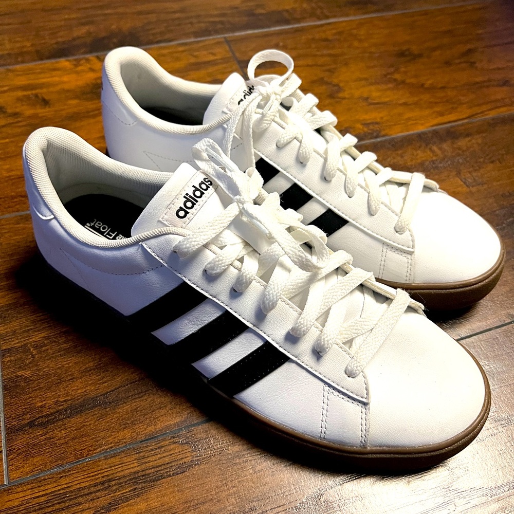 Adidas 2.0 Cloud White Lightweight Shoes Men Size 11 White/Black/Brown